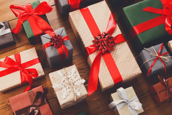 Low-Cost Holiday Gifts That Won’t Break The Bank